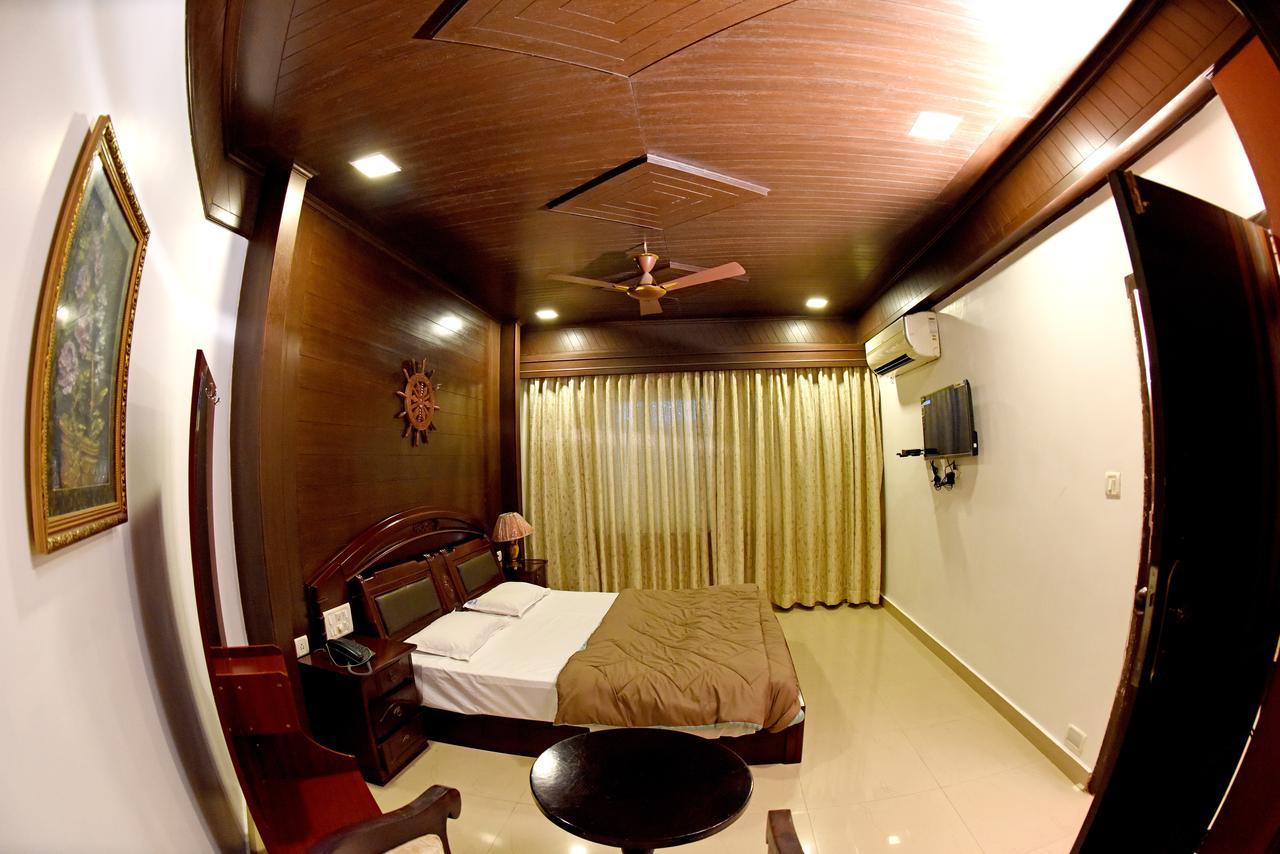 Hotel Sharada International Udupi Eksteriør billede