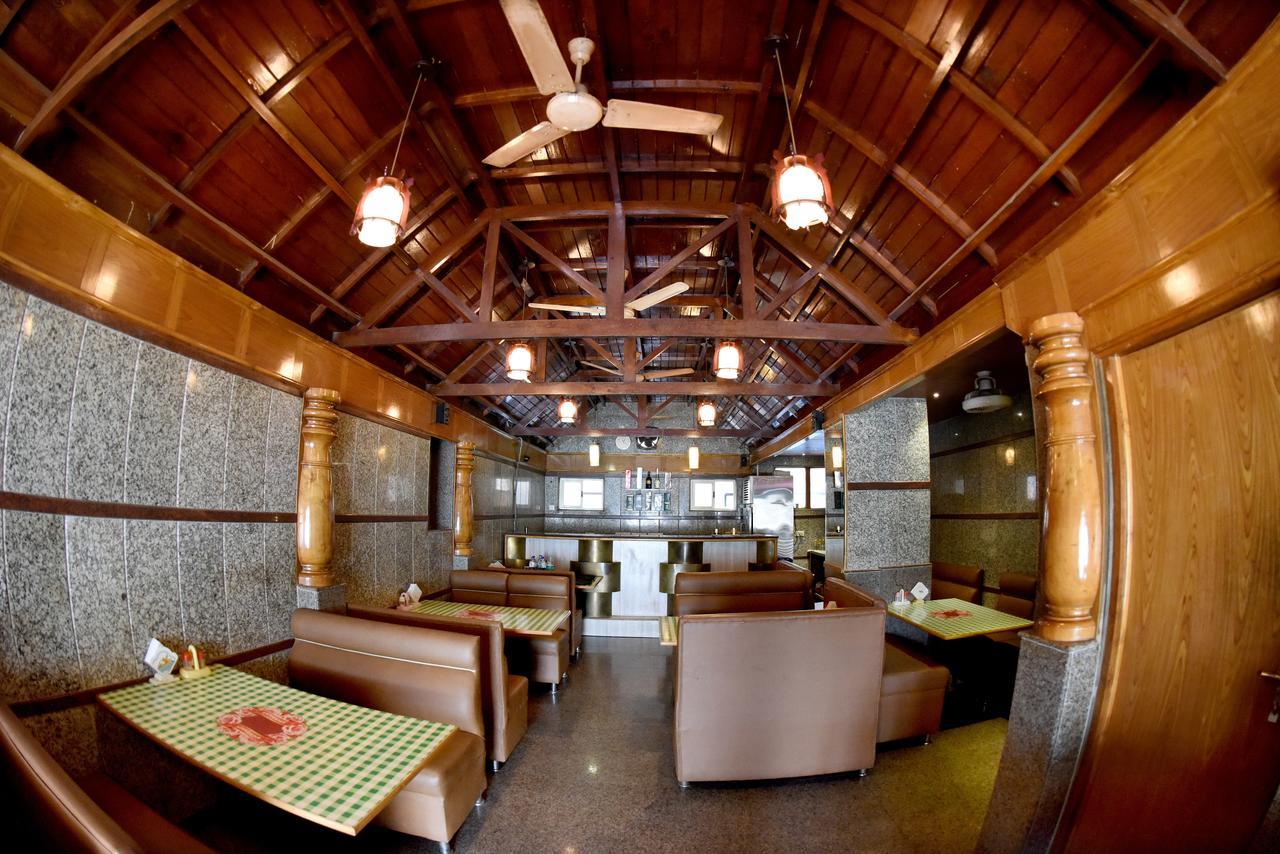Hotel Sharada International Udupi Eksteriør billede