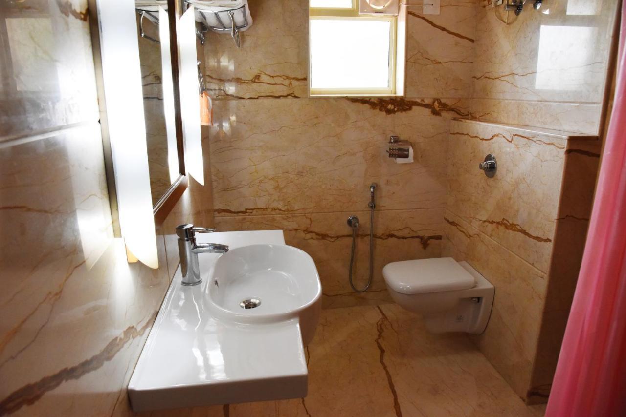 Hotel Sharada International Udupi Eksteriør billede